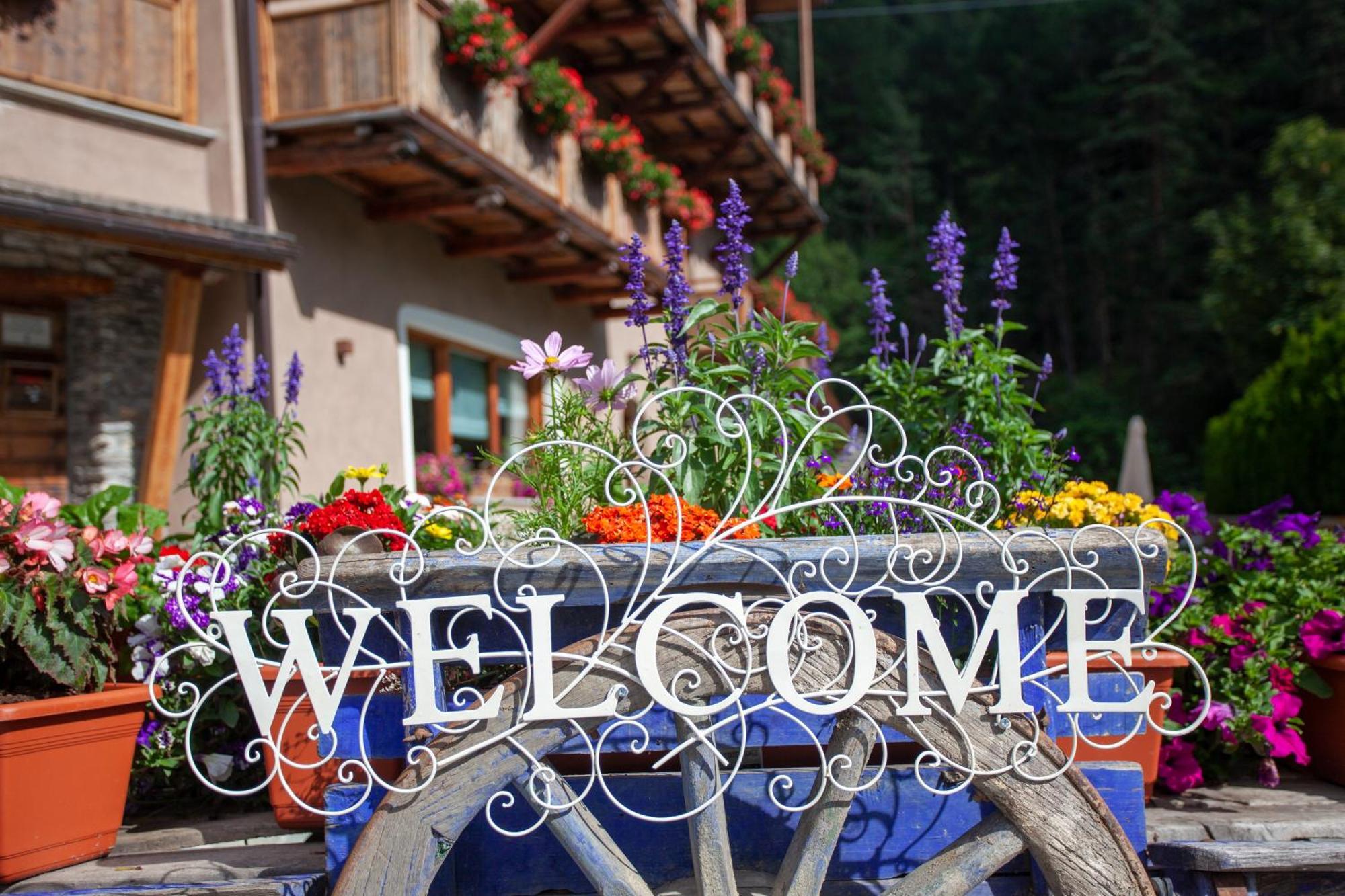 Grande Cote Room And Breakfast Cesana Torinese Exterior photo